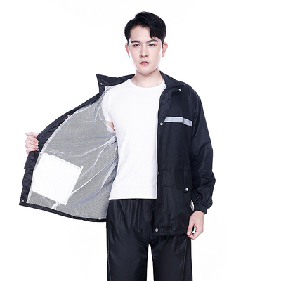 사용자 지정 로고와 반사 인쇄를 가진 성인 비 코트 세트를 업그레이드