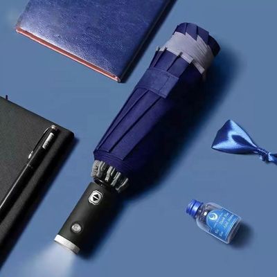 3번 접는 비즈니스 리버스 오토 우산 선물 상점 및 상업 구매자에게 이상적입니다