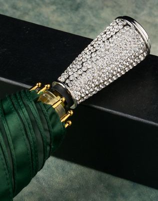 수동 제어 다이아몬드 삽입 손잡이 3 접기 우산 여성용 독특한 비 우산